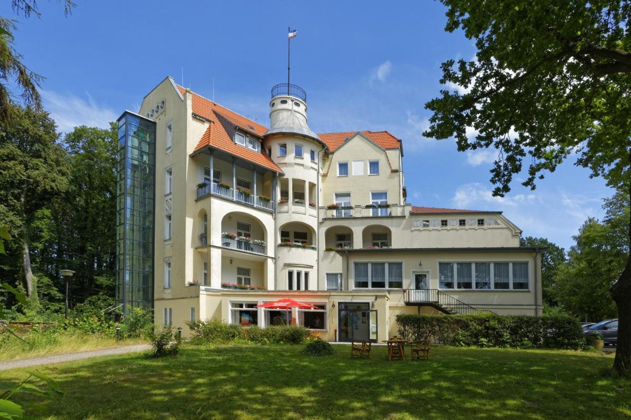 Waldschloss Parow Koserow Bagian luar foto